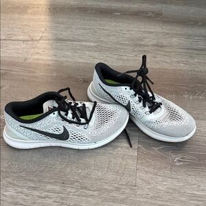 Nike White and Black Athletic Sneakers